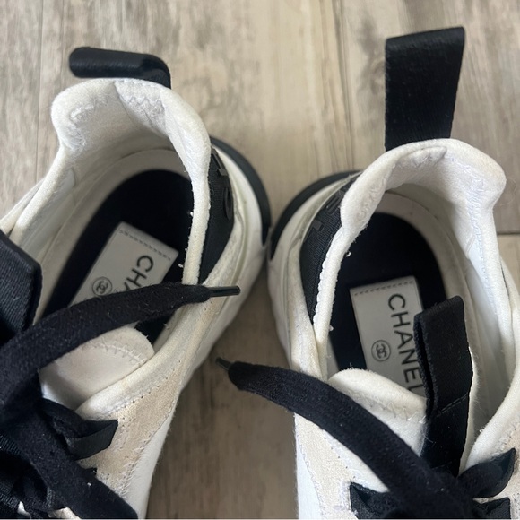 Chanel Fabric and Suede CC Sneakers in Black and White - Picture 11 of 12
